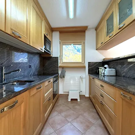 Schwarzhorn 3- Komplett Renoviert, Tolle Aussicht! Appartement *