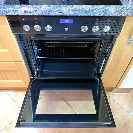 Appartement Schwarzhorn 3- Komplett Renoviert, Tolle Aussicht! Loèche-les-Bains