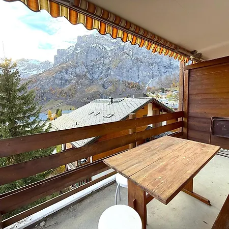 Appartement Schwarzhorn 3- Komplett Renoviert, Tolle Aussicht! *