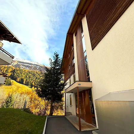 شقة Schwarzhorn 3- Komplett Renoviert, Tolle Aussicht! *