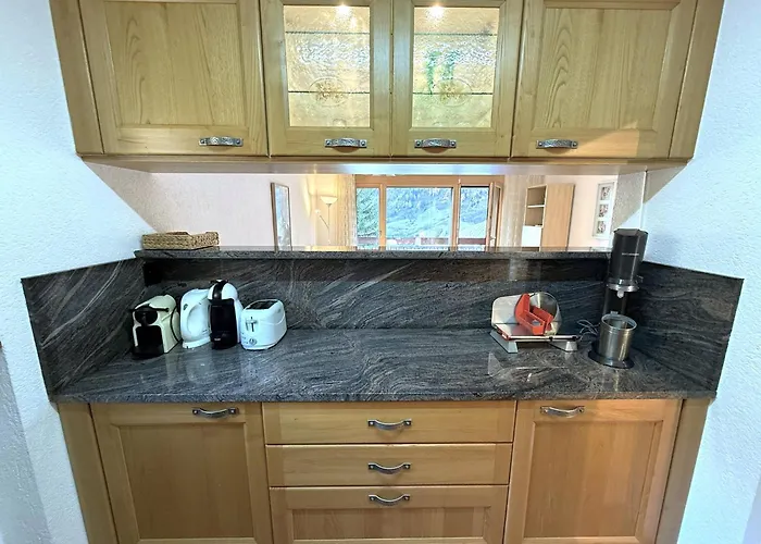 Schwarzhorn 3- Komplett Renoviert, Tolle Aussicht! Appartement Leukerbad